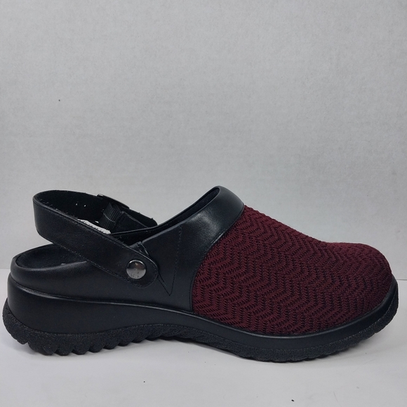 Drew Savannah Womens Size 8 WW Slingback Burgundy Wavy Stretch Clog Shoes - Picture 9 of 12